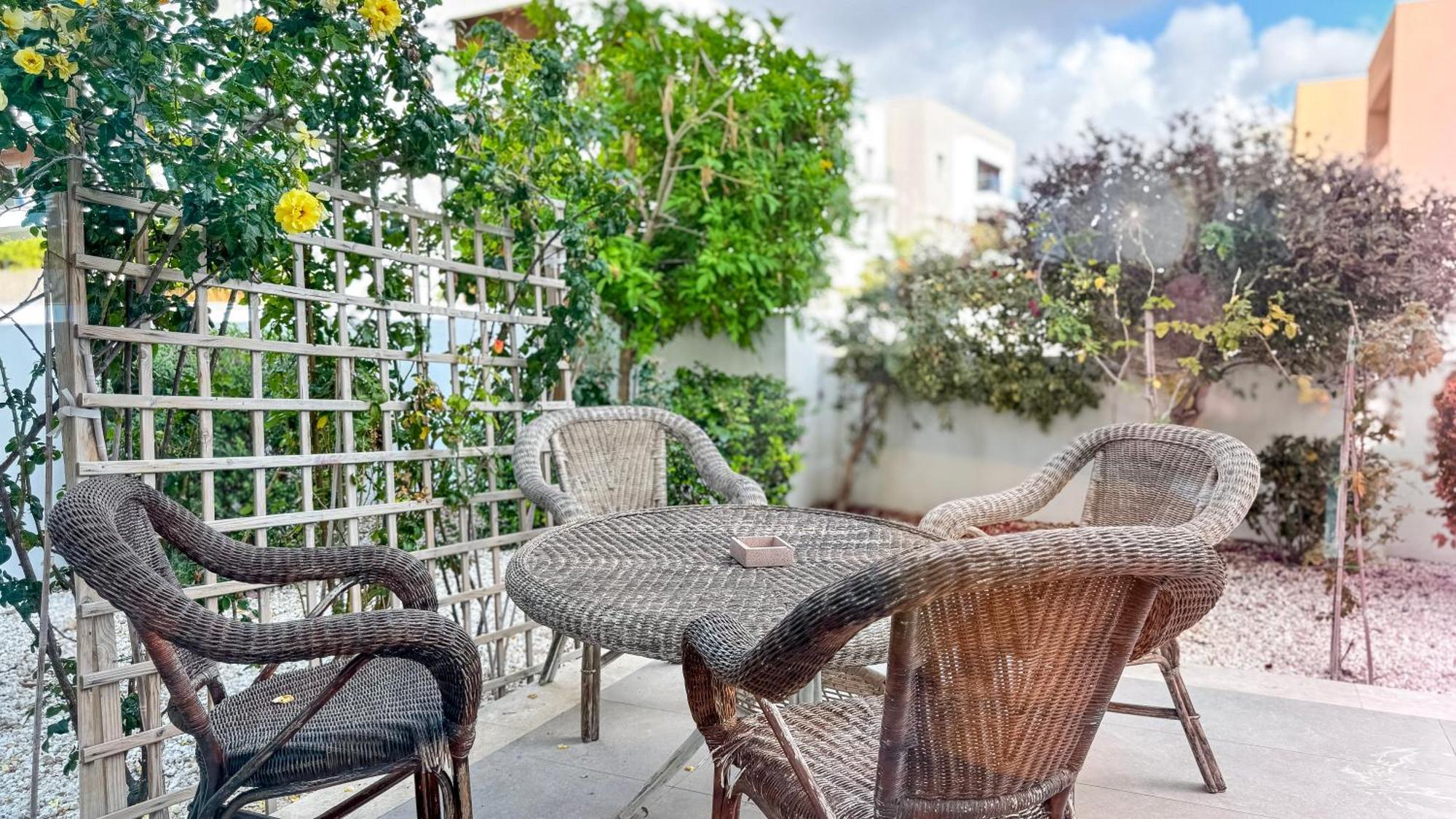 Villa Jasmine With Pool In Universal Paphos